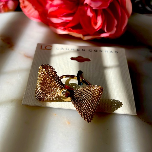 Nwt Lauren Conrad kawaii Bow Ring Size 8 - Picture 1 of 5